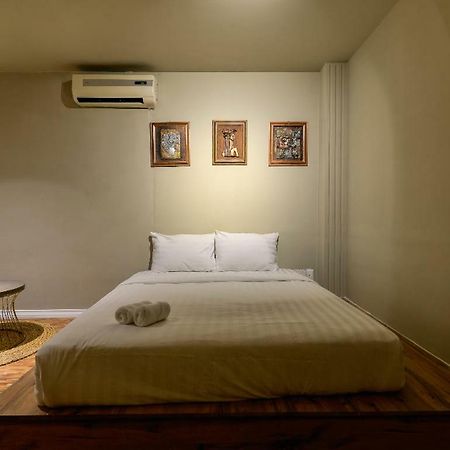 9 House Hotel Ho Chi Minh City Bagian luar foto